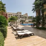Argisht Partez 1br With Sea View And Pool Apartamento