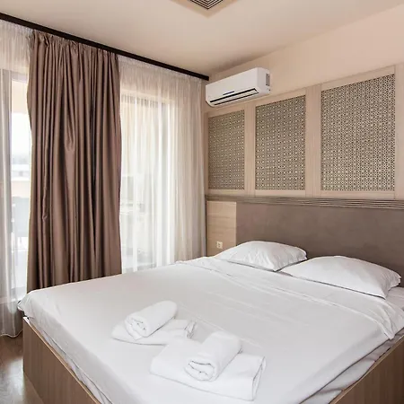 شقة Argisht Partez 1br With Sea View And Pool فارنا