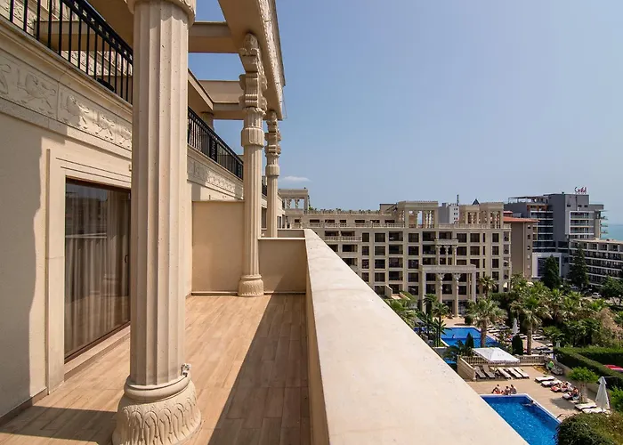 Argisht Partez 1br With Sea View And Pool Apartament Varna